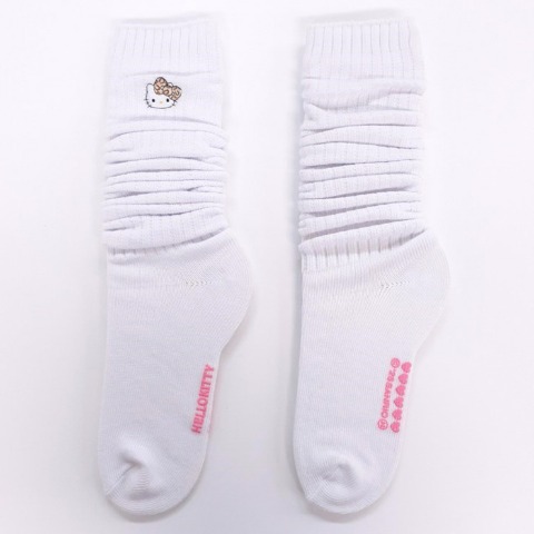 キッズ　ルーズソックス 50cm丈（19-24cm・ハローキティ）