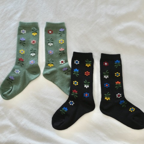キッズ　クルーソックス（15-20cm・soft cheese）