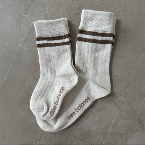 キッズ　3足組ソックス（15-20cm・New Balance×yuri）