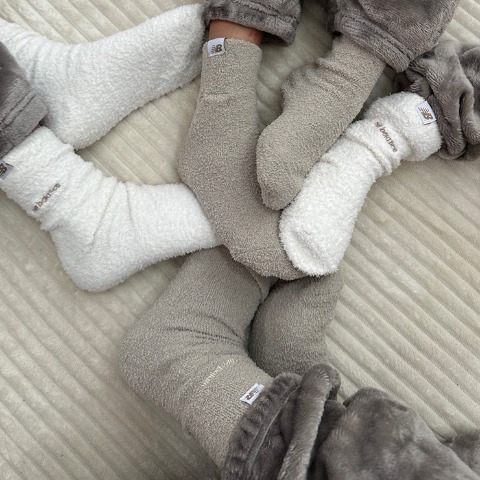 キッズ　3足組ソックス（15-20cm・New Balance×yuri）