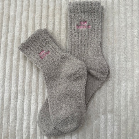 キッズ　3足組ソックス（15-20cm・New Balance×yuri）