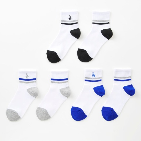 キッズ３足組ショートソックス（19-24cm・MLB）