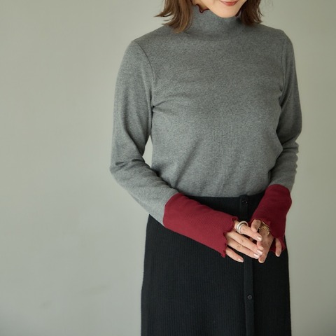 レディース　裏起毛プルオーバー（田中里奈）