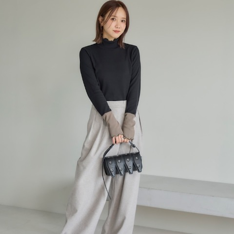 レディース　裏起毛プルオーバー（田中里奈）