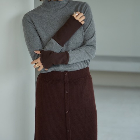 レディース　裏起毛プルオーバー（田中里奈）