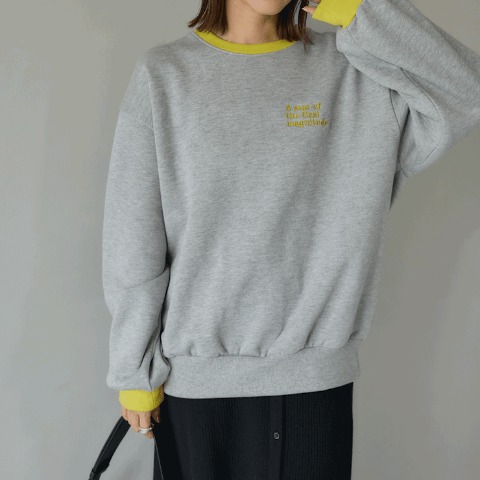 レディース　裏起毛トレーナー（田中里奈）