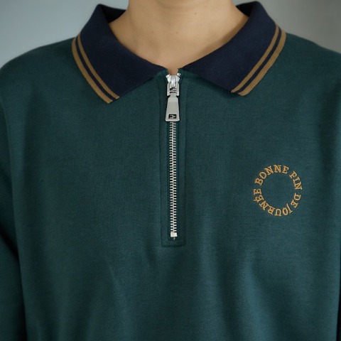 レディース　ハーフジップトレーナー（田中里奈）