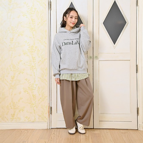 レディース　プルパーカ（SUNNY HOUSE）