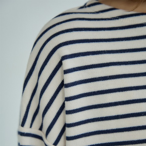 レディース　プルオーバー（田中里奈）