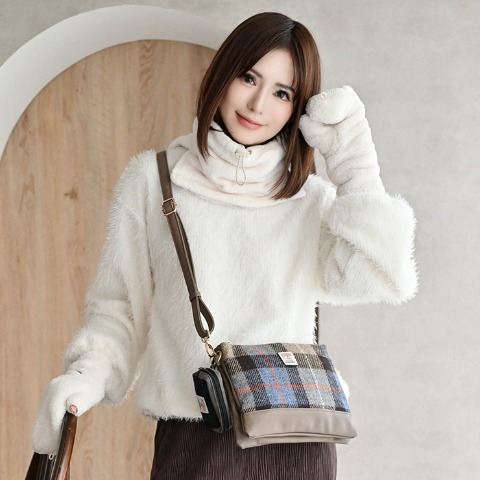 レディース　シャギープルオーバー（MUMU）