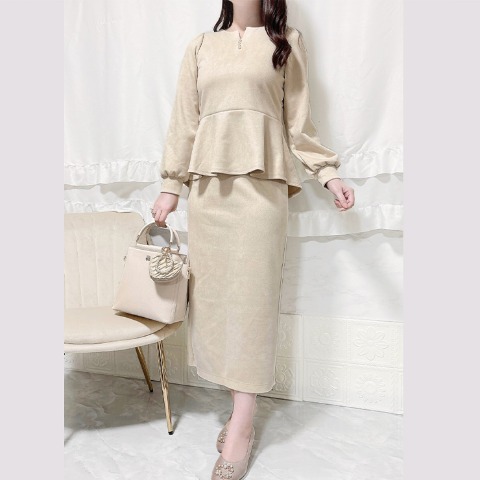 レディース　プルオーバー＋スカートセット（COCO）