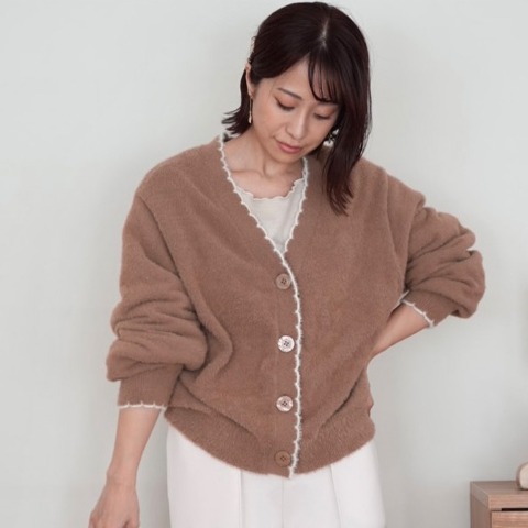 レディース　ニットカーディガン（marika)