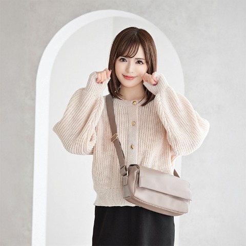 レディース　ニットカーディガン（MUMU）