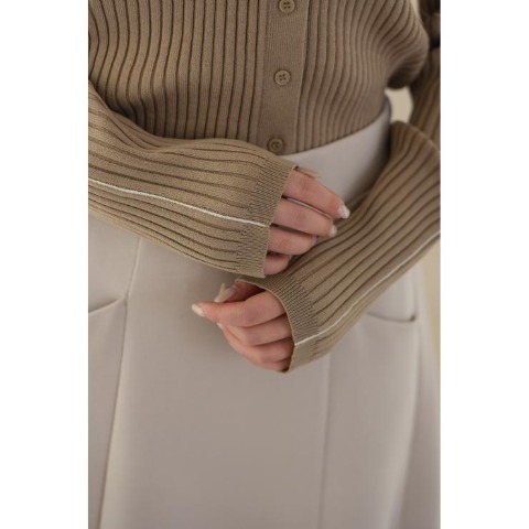 レディース　ニットカーディガン（yumi）