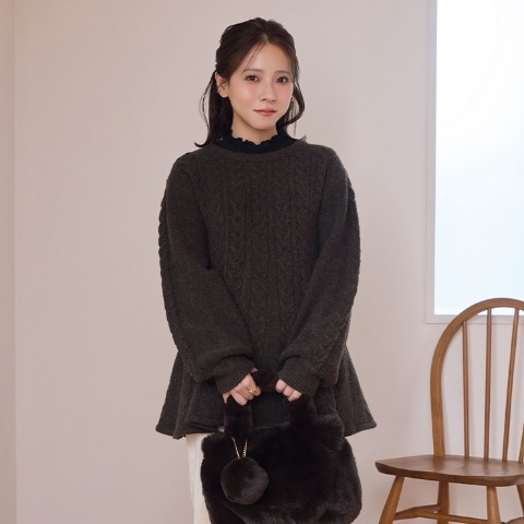 レディース　ニットプルオーバー（yumi）