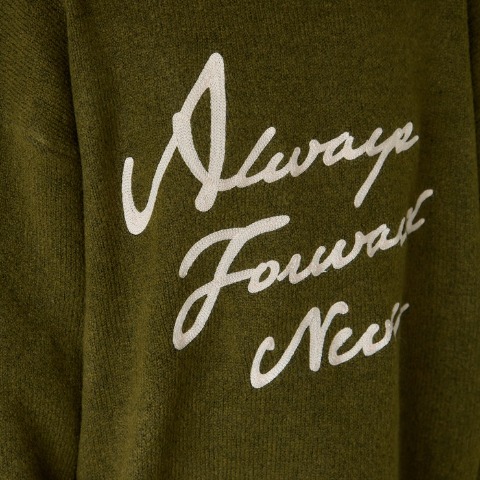 レディース　ニットプルオーバー（田中里奈）