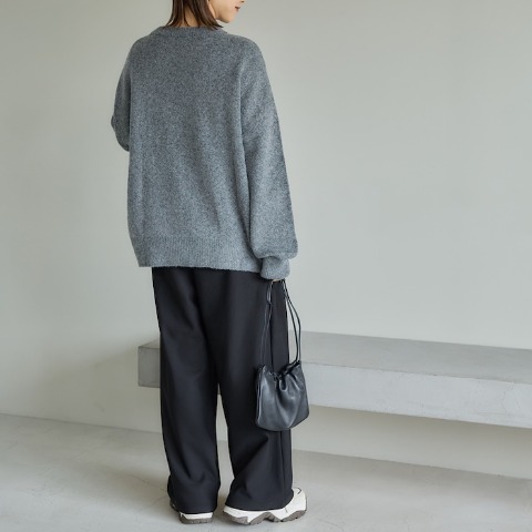 レディース　ニットプルオーバー（田中里奈）