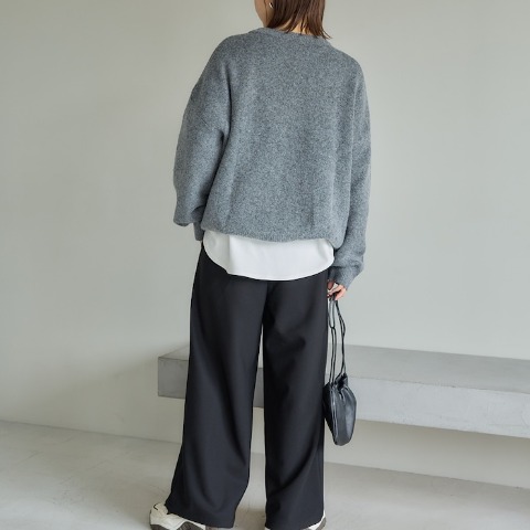 レディース　ニットプルオーバー（田中里奈）