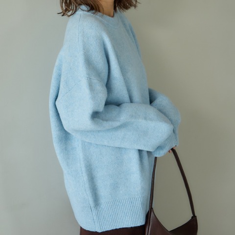 レディース　ニットプルオーバー（田中里奈）