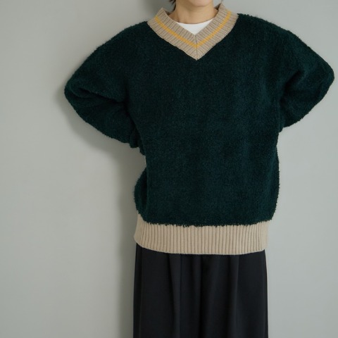 レディース　ニットプルオーバー（田中里奈）