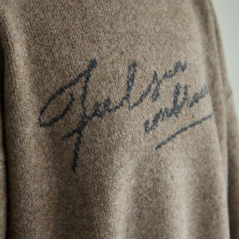 レディース　ニットプルオーバー（田中里奈）