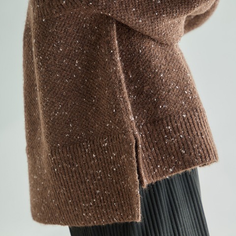 レディース　ニットプルオーバー（田中里奈）