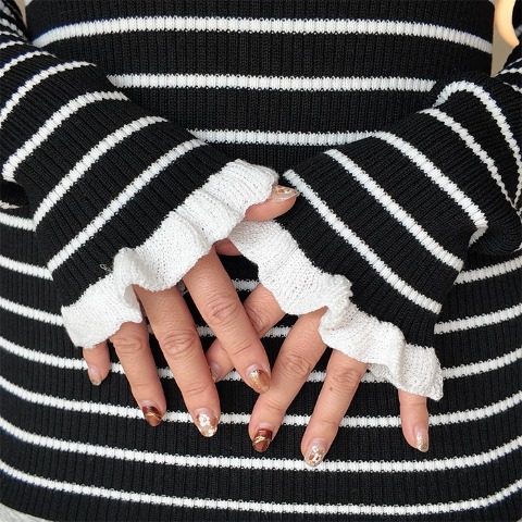 レディース　ニットプルオーバー（きなこっこ）