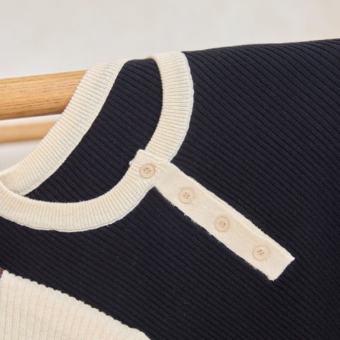 レディース　ニットプルオーバー（yumi）