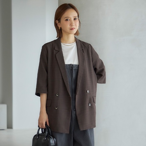 レディース　ジャケット（田中里奈）