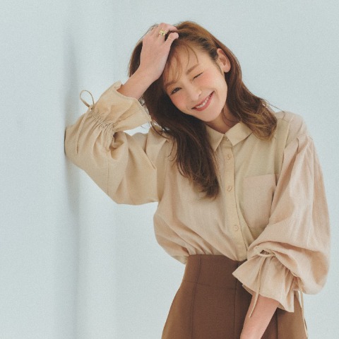 レディース　ブラウス（西山茉希）