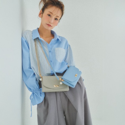 レディース　ブラウス（西山茉希）