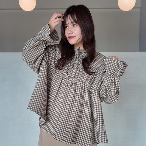 レディース　ブラウス（きなこっこ）