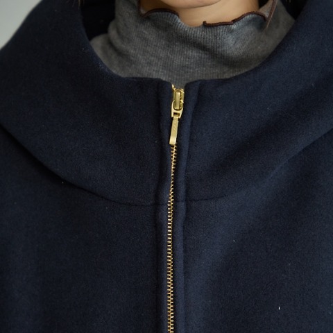 レディース　ジャケット（田中里奈）