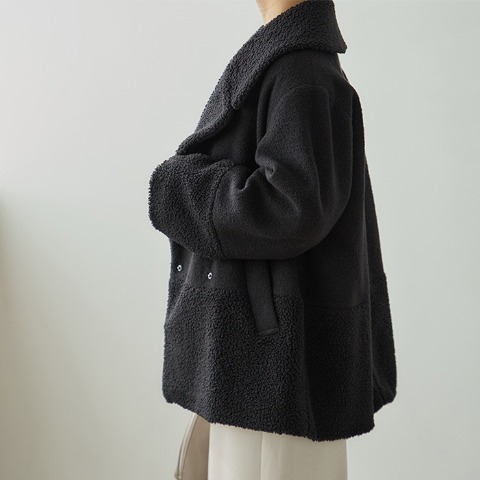 レディース　ジャケット（田中里奈）