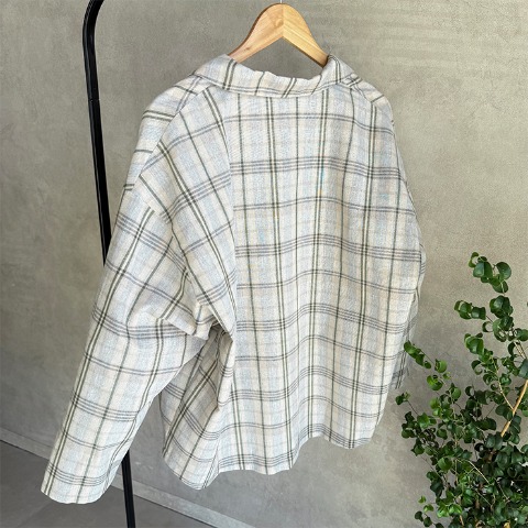 レディース　ジャケット(おなつ)