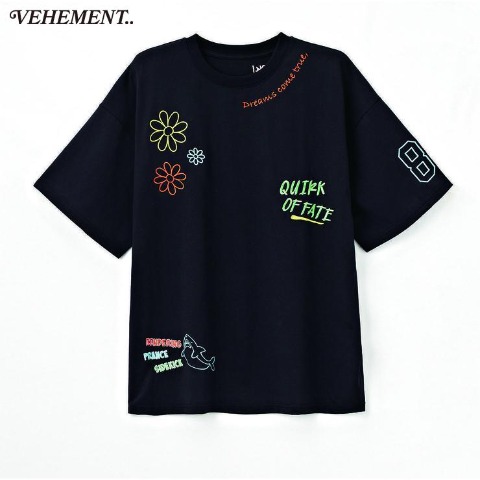 レディース　落書き刺繍プルオーバー（今日、好きになりました。）