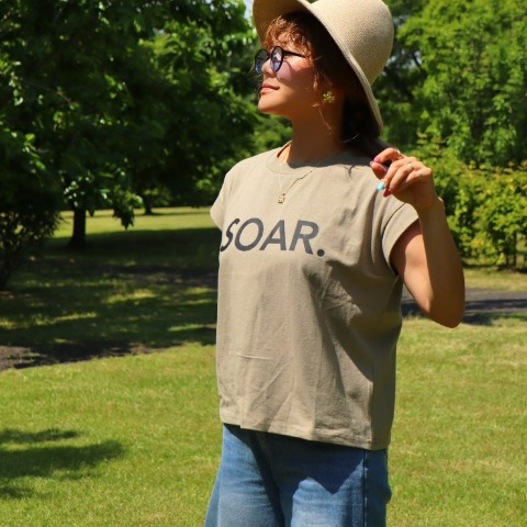 レディース　ボックスシルエットTシャツ（Nozomi）