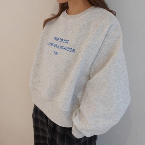 レディース　フロント刺繍プルオーバー(miyu)