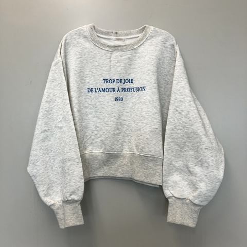 レディース　フロント刺繍プルオーバー(miyu)