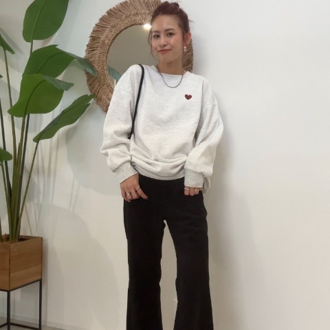 レディース　裏起毛ハートロゴプルオーバー（saori）