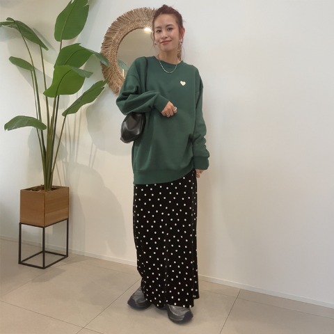 レディース　裏起毛ハートロゴプルオーバー（saori）