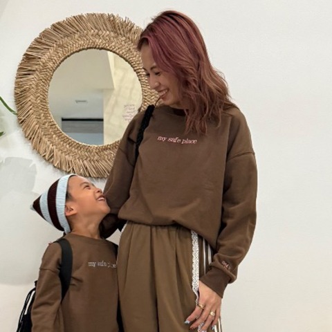 レディース　ロゴプルオーバー（saori）