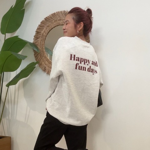 レディース　裏起毛ハートロゴプルオーバー（saori）