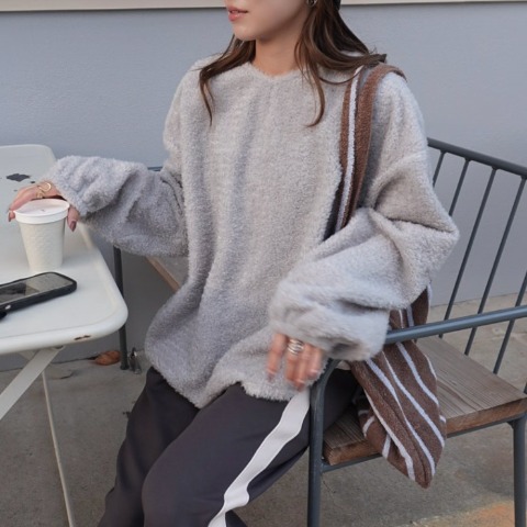 レディース　ボアプルオーバー（YUI）