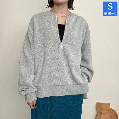 レディース　バックタグ袖刺繍ハーフジッププルオーバー（rumi）