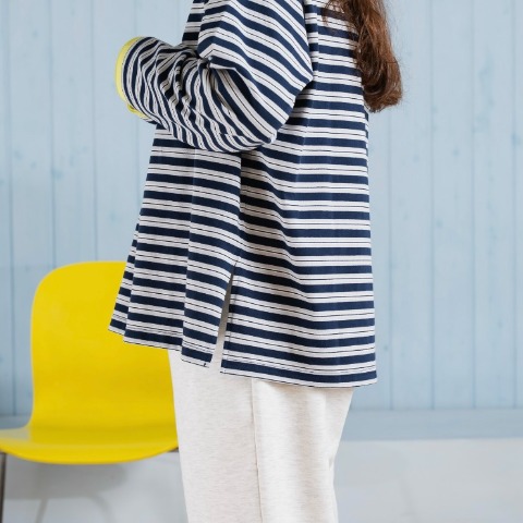 レディース　レイヤード風ボーダープルオーバー（Taiyou）