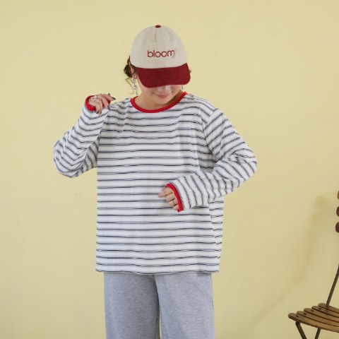 レディース　レイヤード風ボーダープルオーバー（Taiyou）