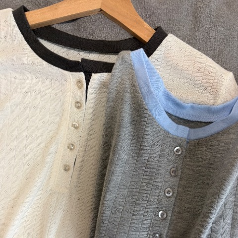 レディース　配色ヘンリーネックプルオーバー（akaru）