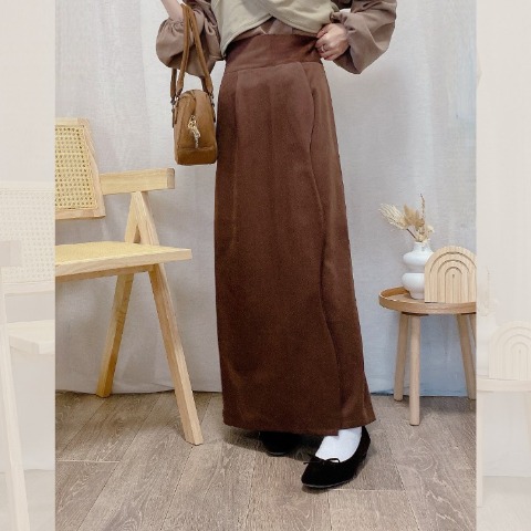 レディース　ウェーブデザインスカート（akane）