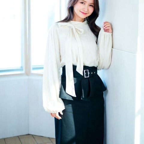 レディース　ウエストコルセット風フリルスカート（serimash）